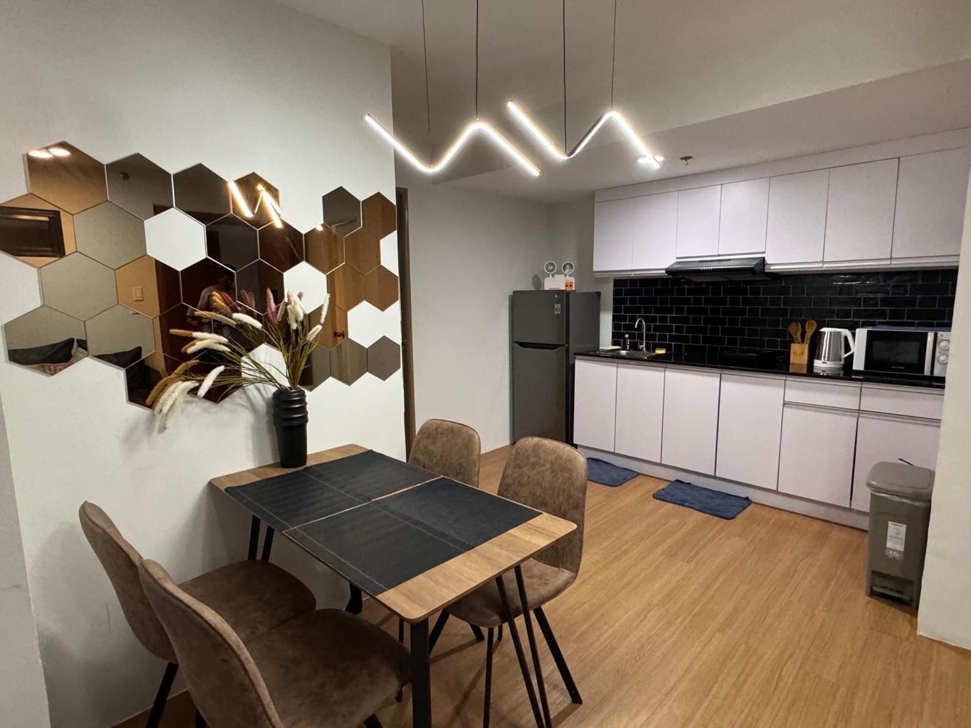 Cozyvilla At Pine Suites Tagaytay 2Br Or Studio With Free Parking 2Br In Basement Parking And Studio In Offsite Parking 大雅台 外观 照片